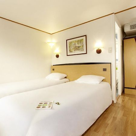 Hotel Campanile Annecy ~ Metz-Tessy Habitación foto
