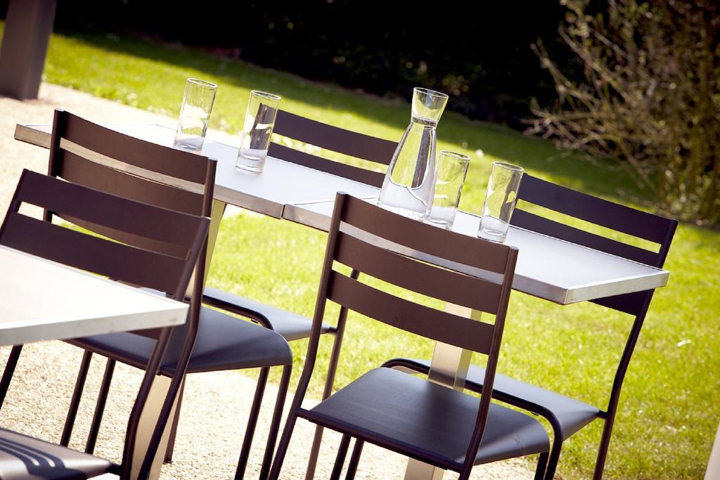 Hotel Campanile Annecy ~ Metz-Tessy Exterior foto