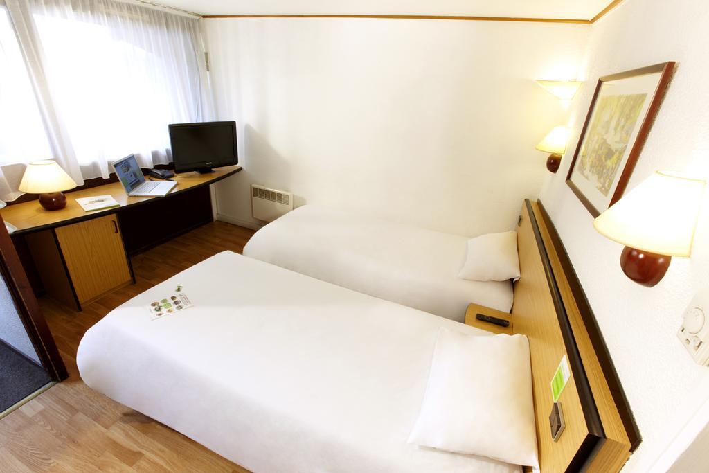 Hotel Campanile Annecy ~ Metz-Tessy Habitación foto